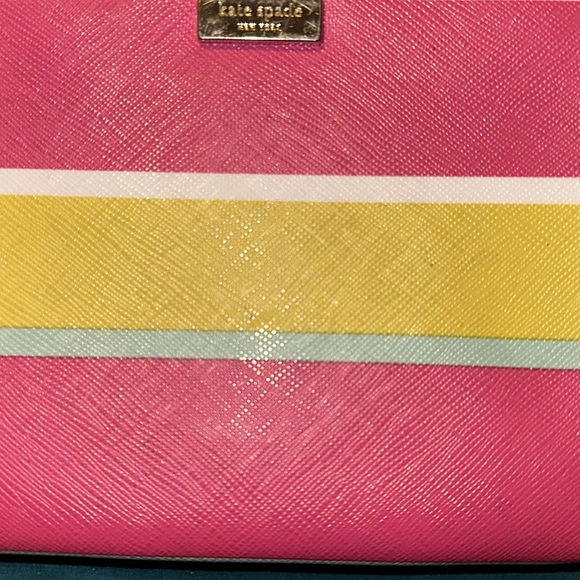 Cute and fun colors Kate Spade wristlet - Picture 4 of 6